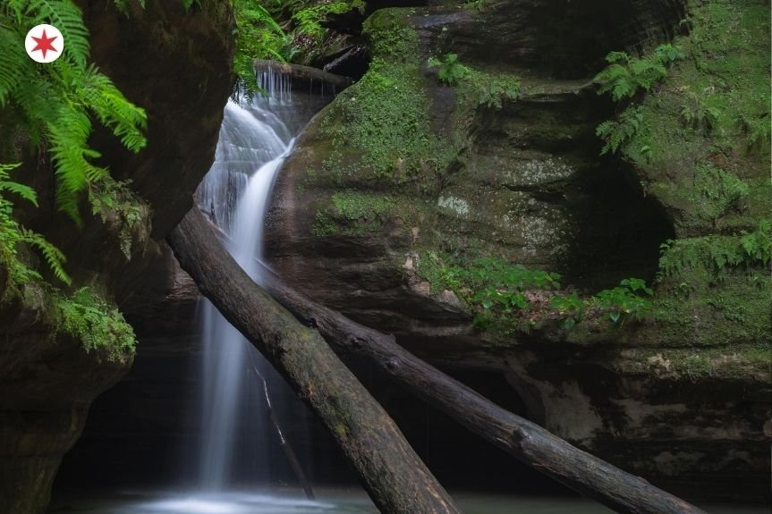 Escape Chicago for a Day (or Weekend): Why Starved Rock State Park Will Blow Your Mind